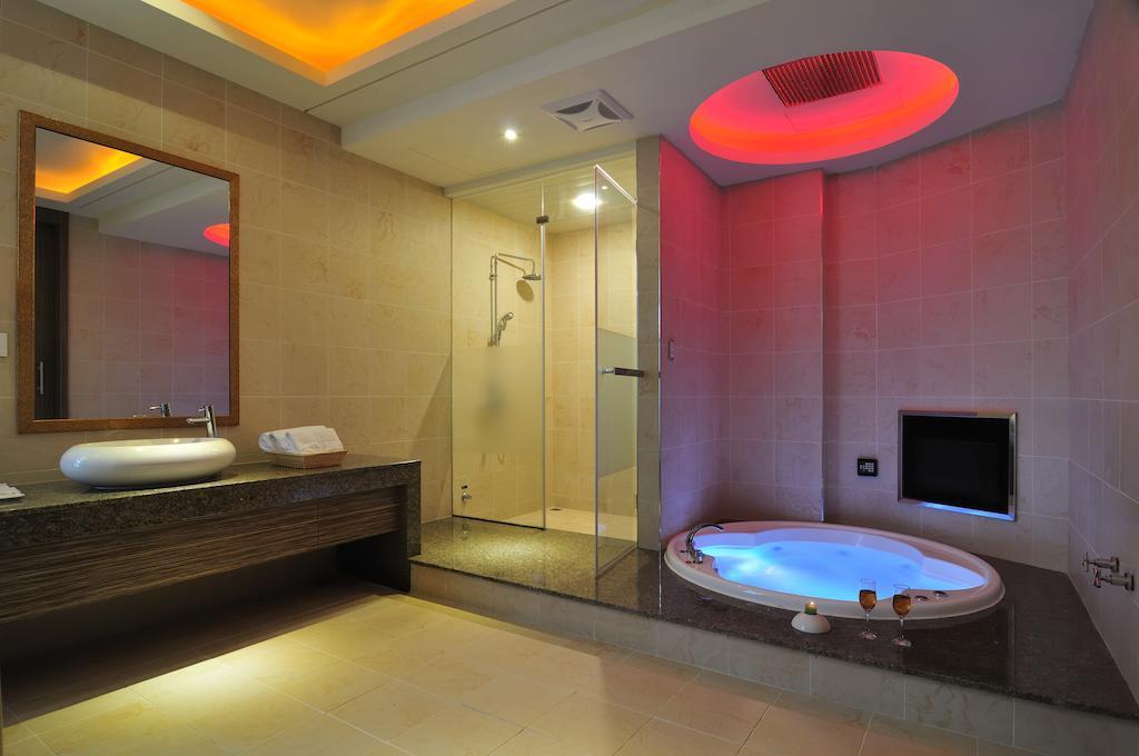 One + One Motel Longtan Dış mekan fotoğraf